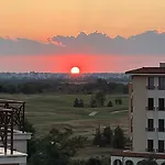 Panoramic 18th View In Lighthouse Apartment